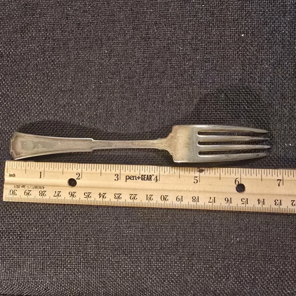 X5 Oneida GRECIAN Silverplate Forks 1881 Rogers Greek Key Flatware 6 3/4